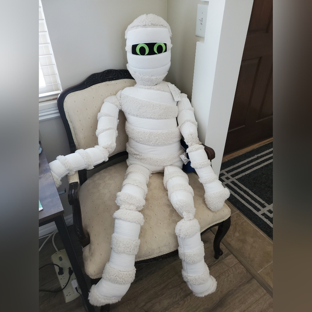 Isaac Mizrahi 5 ft life sized Glow In The Dark Mummy Shaped Pillow NWT